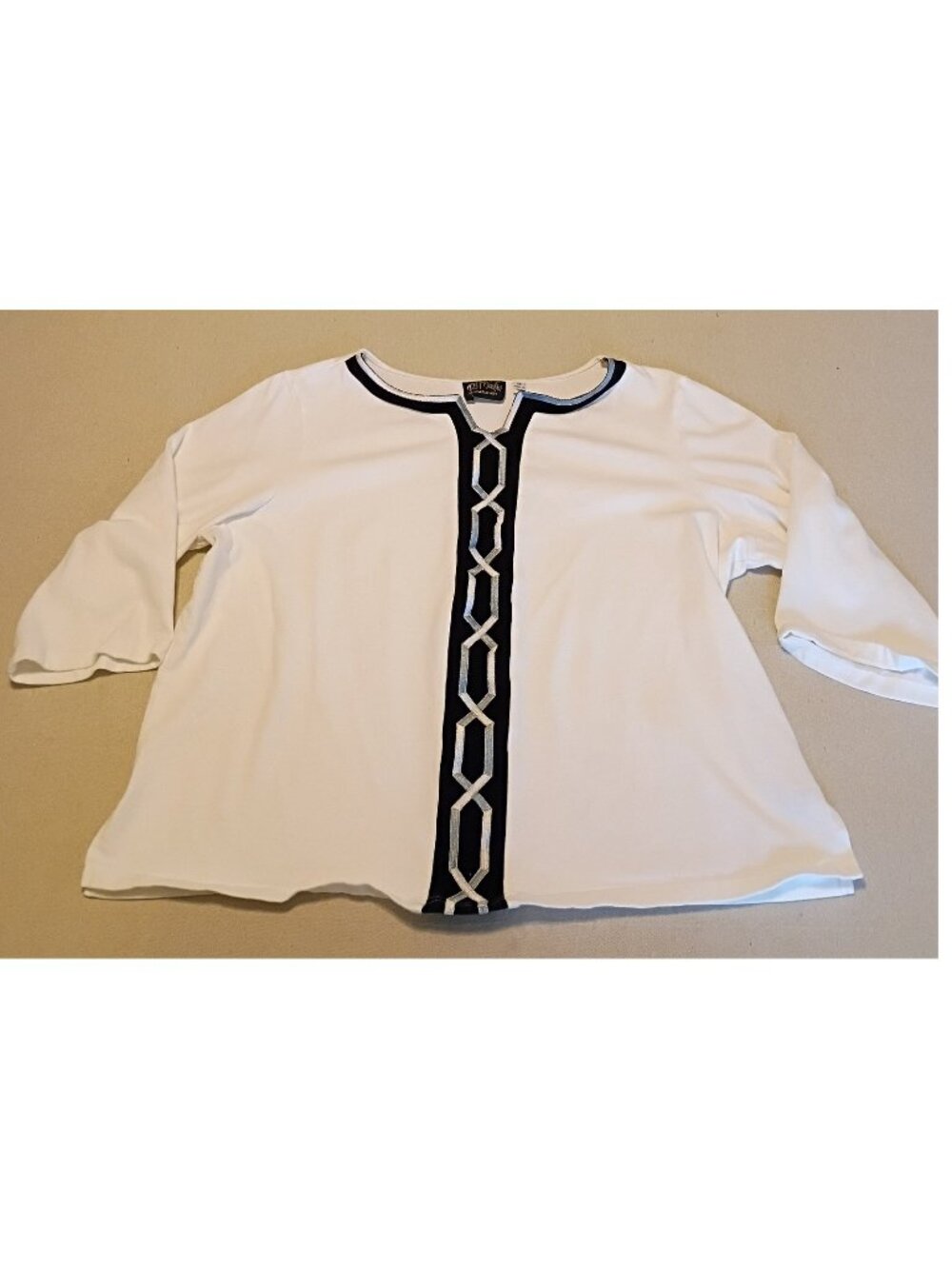Bob Macke Wearable Art Womens 2X White Black Silver Geometric 3/4 Sleeve Top